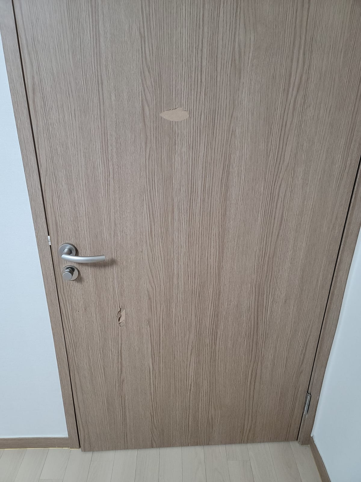 충남 서산 문짝수리(나무문,ABS도어) 시공 전 2