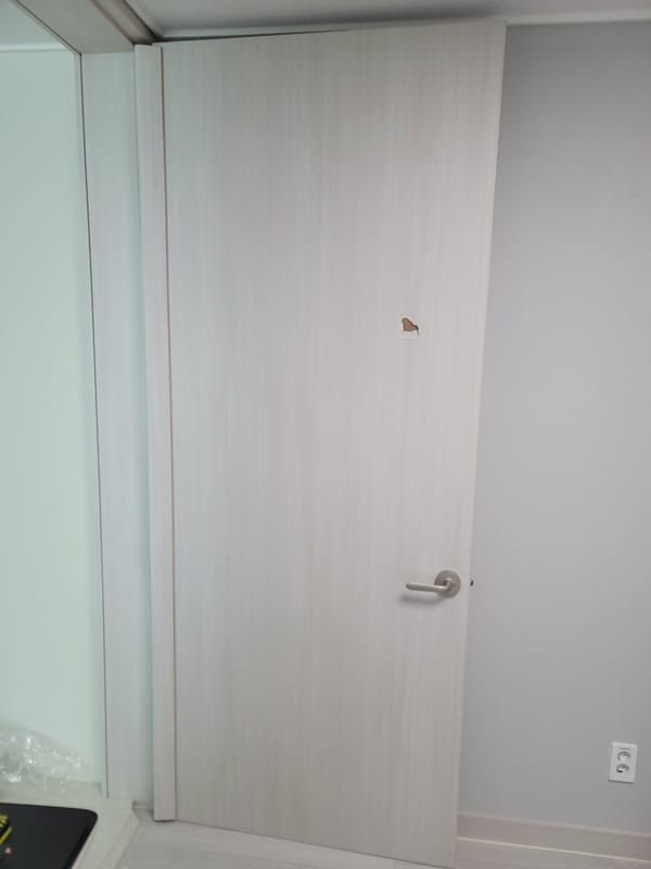 충남 당진 문짝수리(나무문,ABS도어) 시공 전