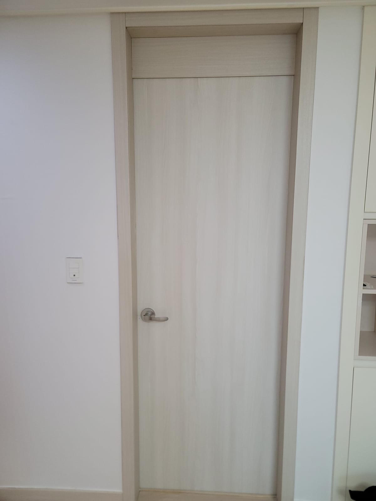 충남 천안 문짝수리(나무문,ABS도어) 시공 후 1